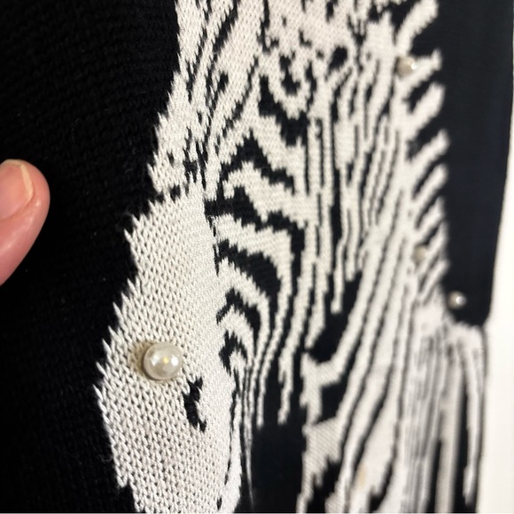 Unique Knit Mesh Dress with Zebra - Picture 7 of 8